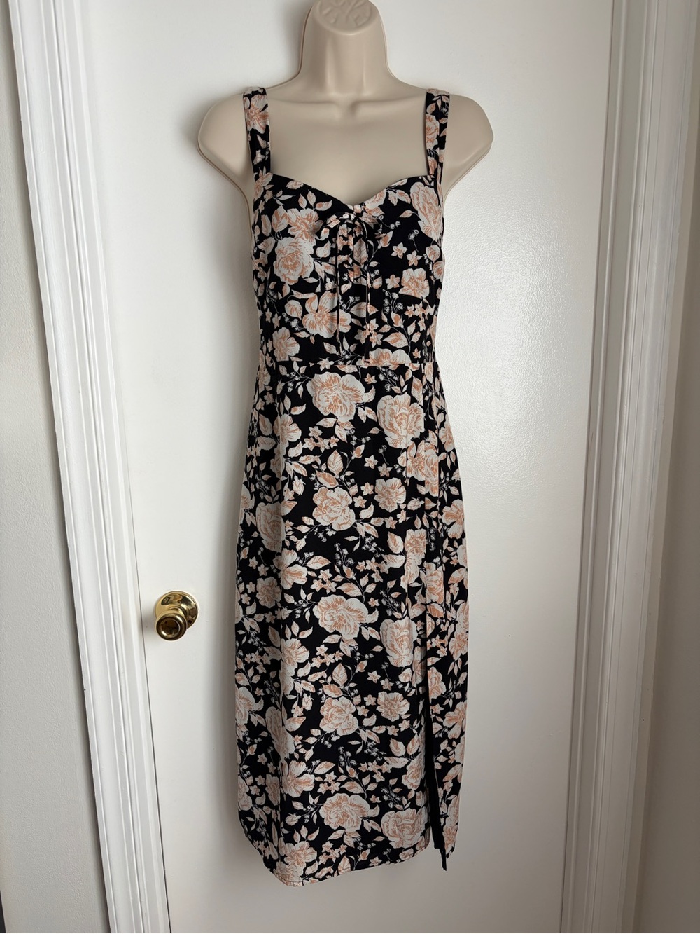 Abercrombie & Fitch Floral Tie-Front Midi Dress in Black and Cream (Size Small)
